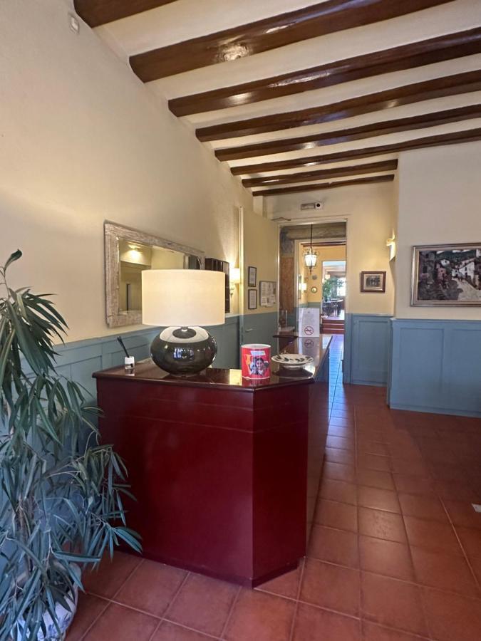 Hotel Torino Masnou Buitenkant foto