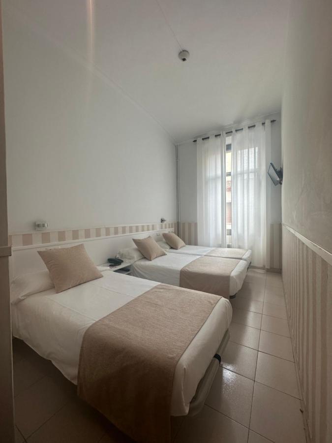 Hotel Torino Masnou Buitenkant foto