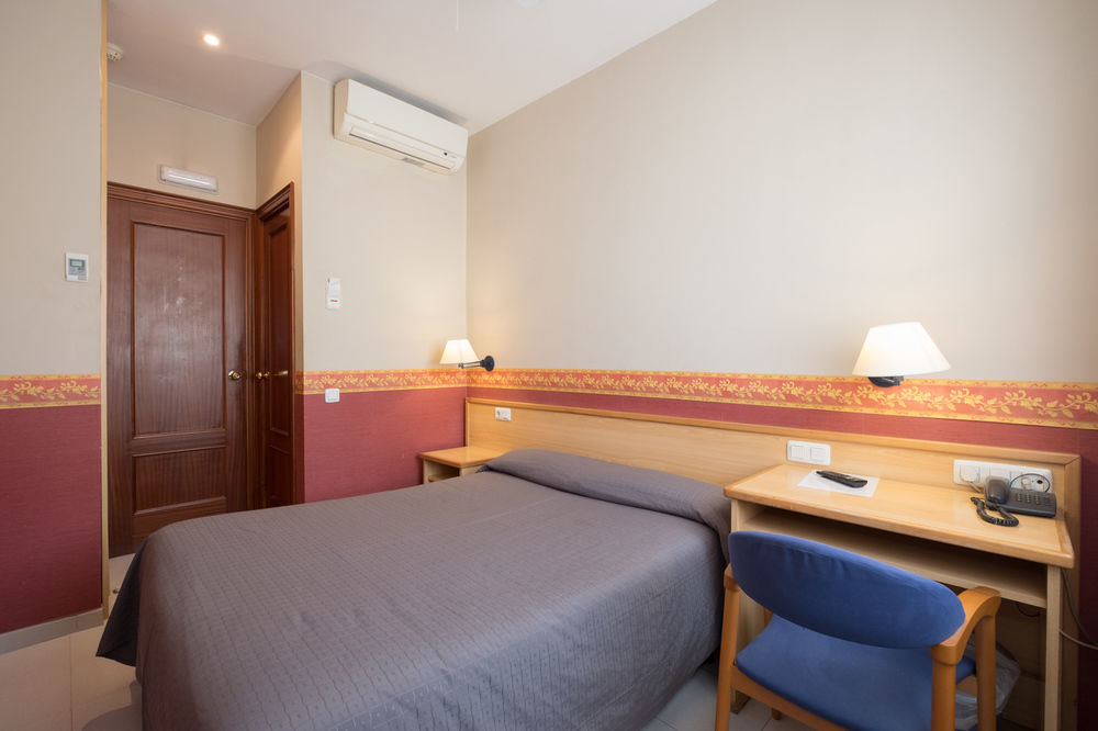 Hotel Torino Masnou Buitenkant foto
