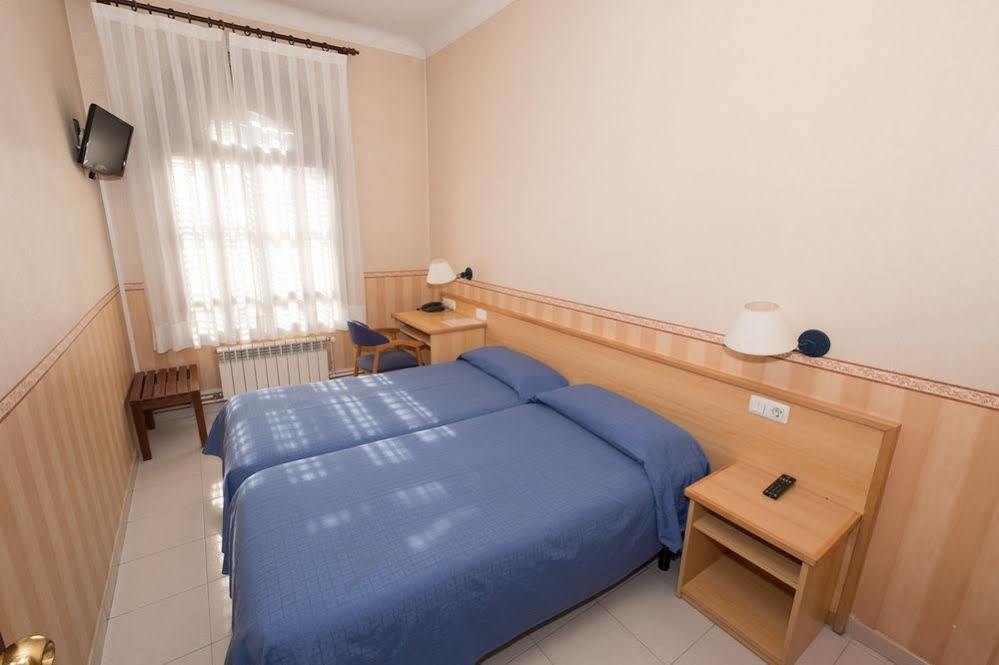 Hotel Torino Masnou Buitenkant foto