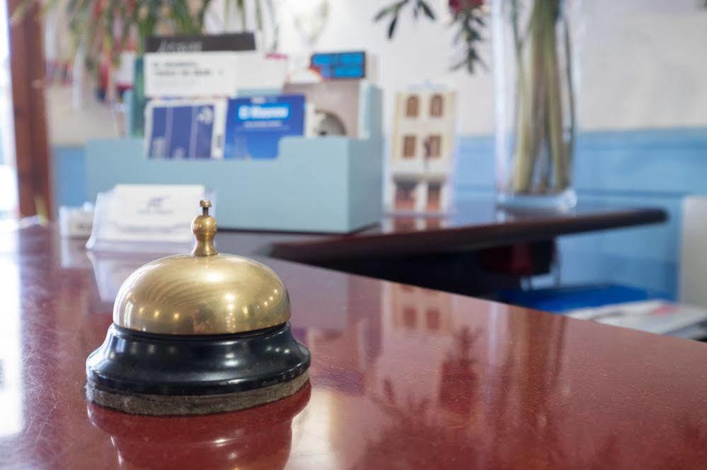 Hotel Torino Masnou Buitenkant foto